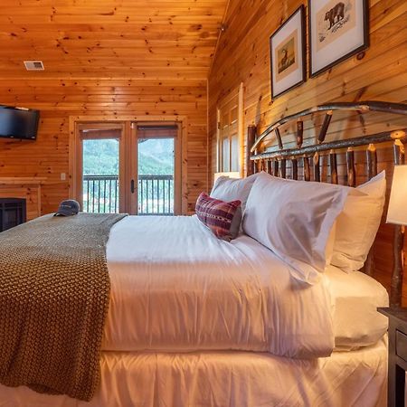 Hickory Ridge By Avantstay Incredible Private Elevated Cabin Sleeps 20 جاتلينبرج المظهر الخارجي الصورة