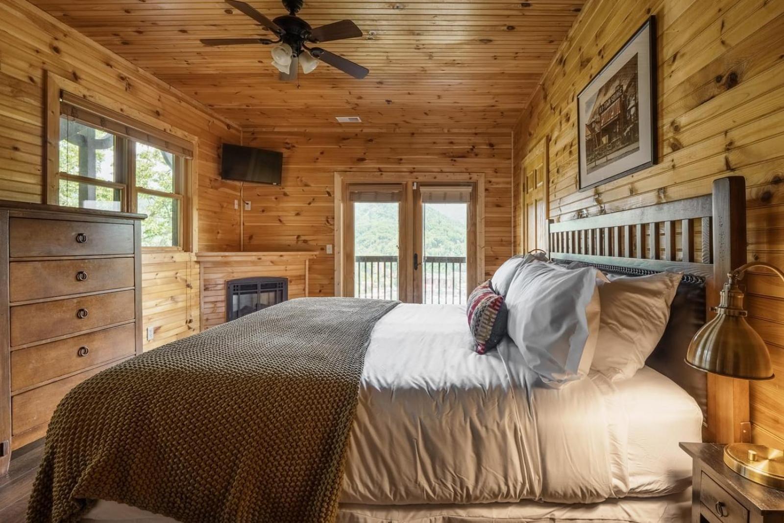 Hickory Ridge By Avantstay Incredible Private Elevated Cabin Sleeps 20 جاتلينبرج المظهر الخارجي الصورة