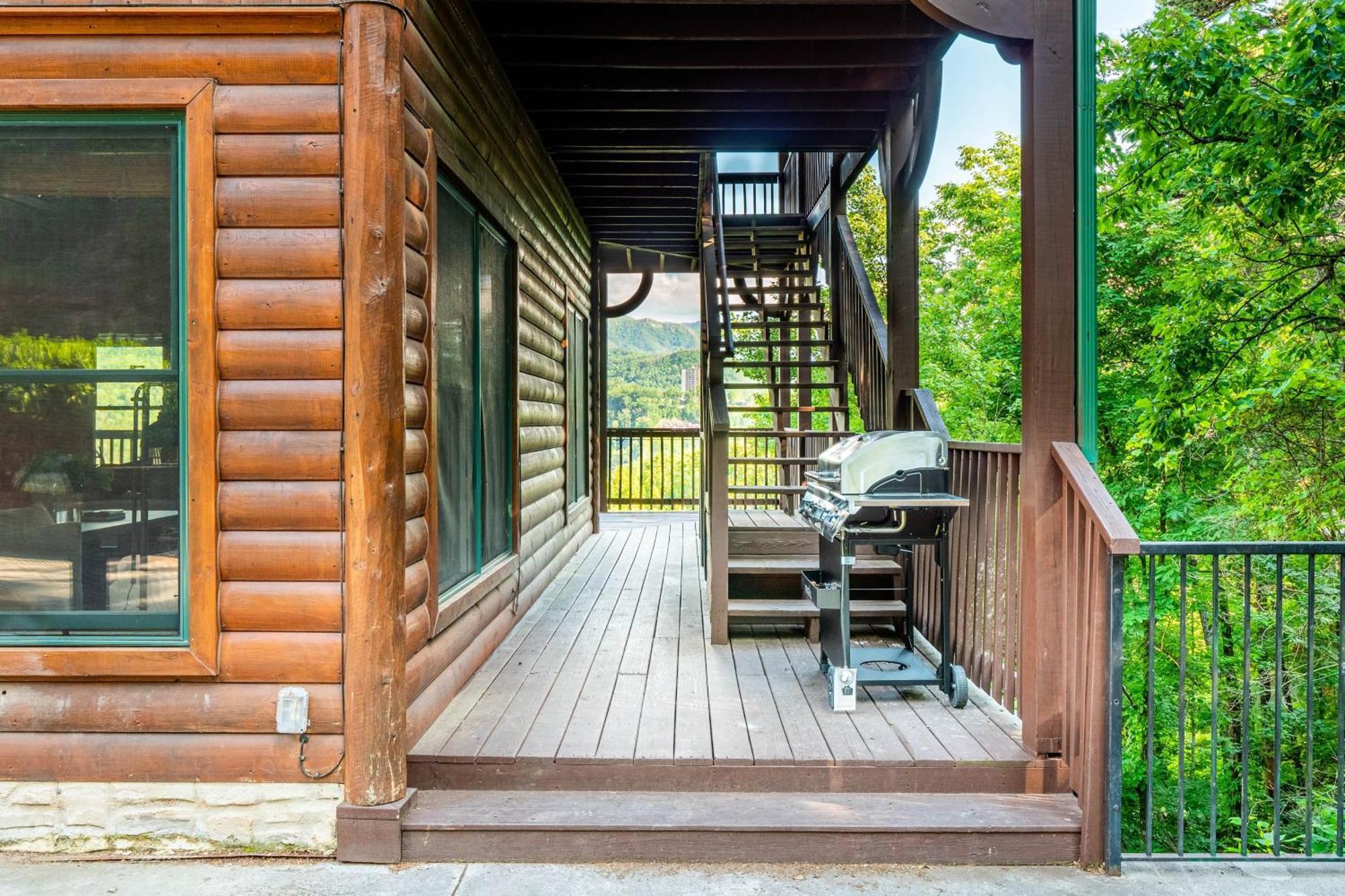 Hickory Ridge By Avantstay Incredible Private Elevated Cabin Sleeps 20 جاتلينبرج المظهر الخارجي الصورة