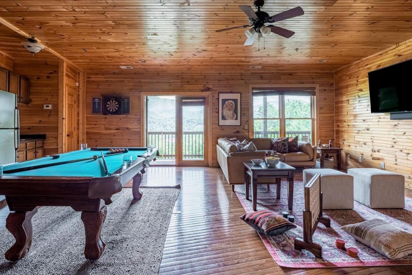 Hickory Ridge By Avantstay Incredible Private Elevated Cabin Sleeps 20 جاتلينبرج المظهر الخارجي الصورة