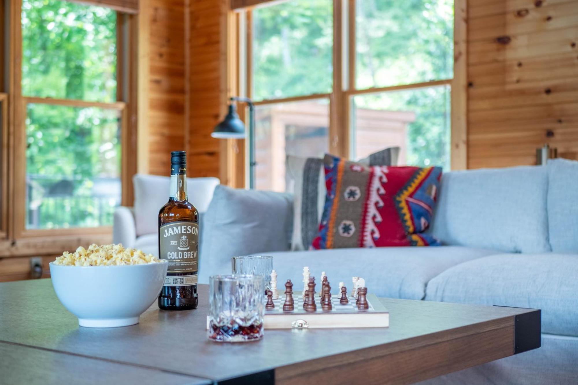 Hickory Ridge By Avantstay Incredible Private Elevated Cabin Sleeps 20 جاتلينبرج المظهر الخارجي الصورة