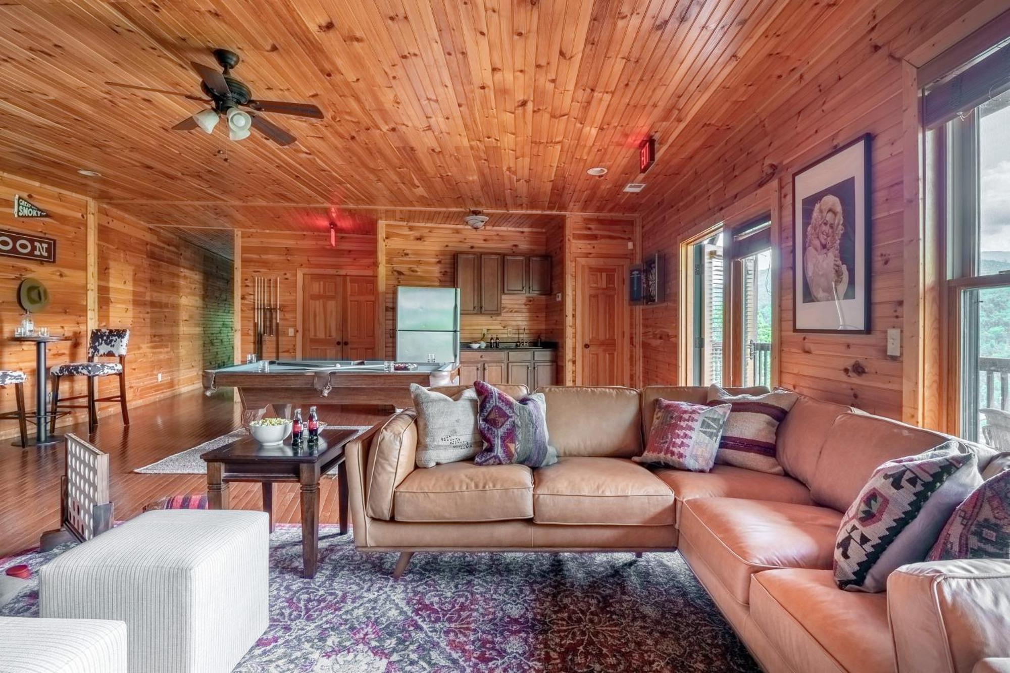 Hickory Ridge By Avantstay Incredible Private Elevated Cabin Sleeps 20 جاتلينبرج المظهر الخارجي الصورة